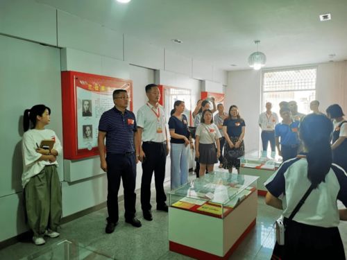 党史宣讲进校园 高学智赴三岔小学传播红色精神