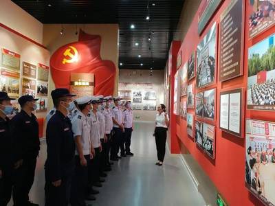 百年党旗红 逐梦火焰蓝——党日活动走进洛阳市党建馆学习党史